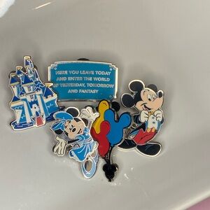 Disney Mickey and Friends Enamel Pins